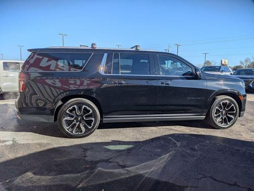2022 Chevrolet Suburban 4WD High Country