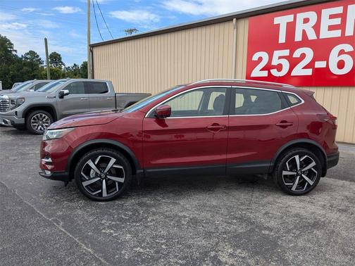 2022 Nissan Rogue Sport SL