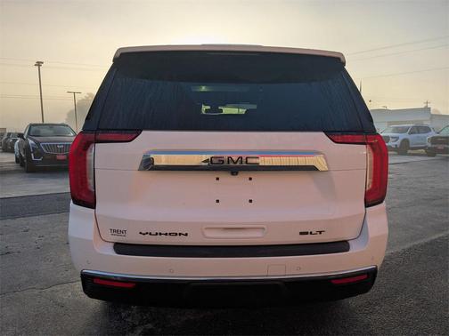2022 GMC Yukon SLT
