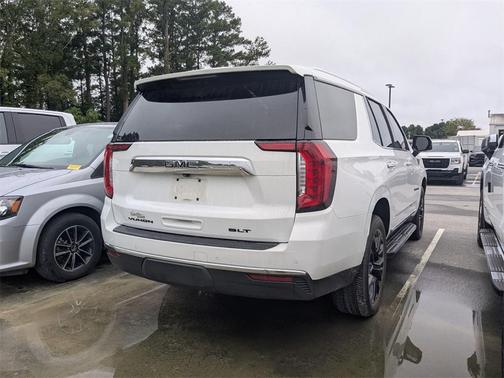 2022 GMC Yukon SLT