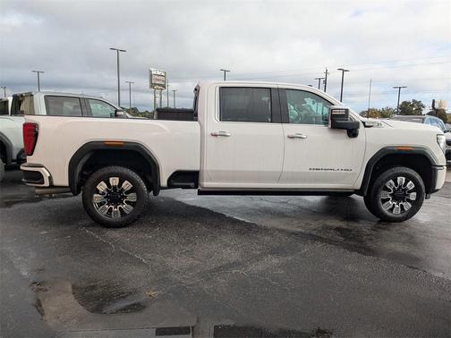 2024 GMC Sierra 2500 Denali