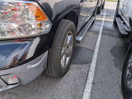Brilliant Black Crystal Pearlcoat 2017 RAM 1500 Big Horn
