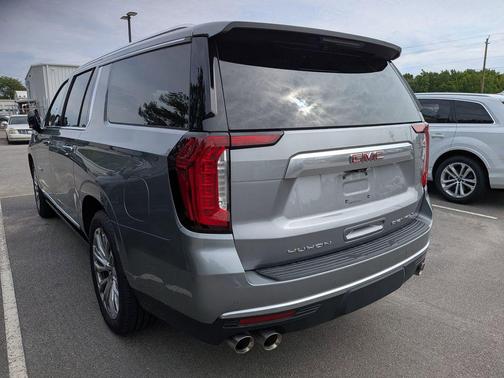 Sterling Metallic 2023 GMC Yukon XL Denali