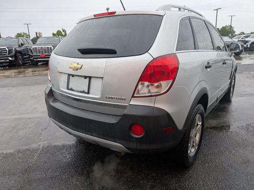 Silver Ice Metallic 2012 Chevrolet Captiva Sport 2LS