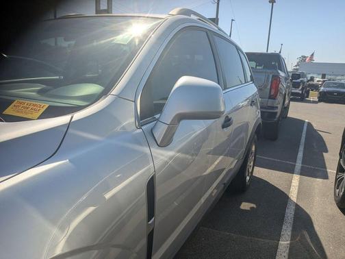Silver Ice Metallic 2012 Chevrolet Captiva Sport 2LS