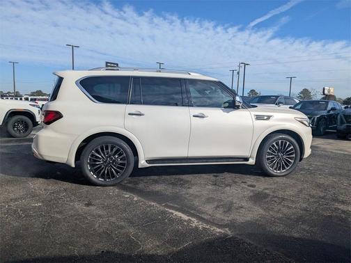 2023 INFINITI QX80 SENSORY AWD