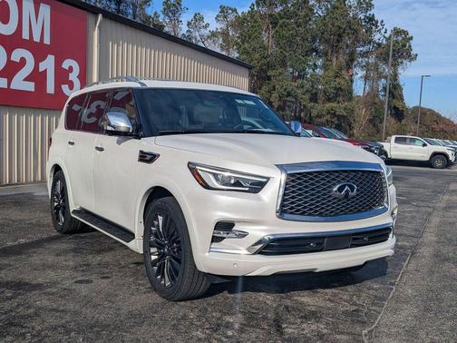 2023 INFINITI QX80 SENSORY AWD