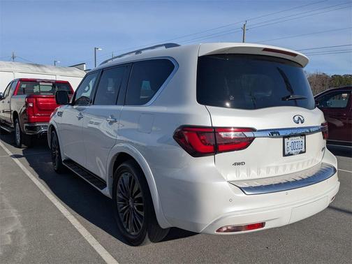 2023 INFINITI QX80 SENSORY AWD