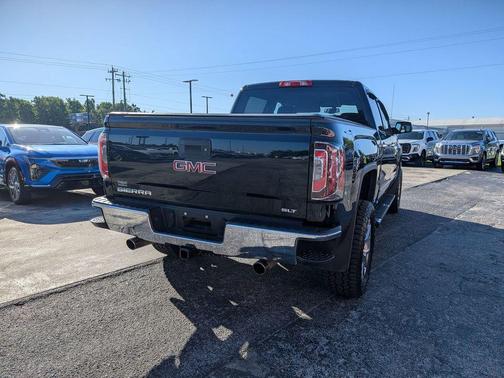 Onyx Black 2018 GMC Sierra 1500 SLT