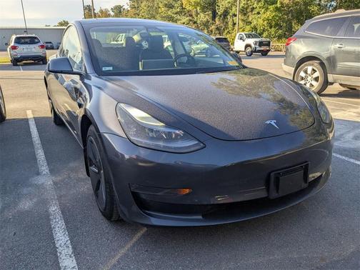 2023 Tesla Model 3 Standard Range