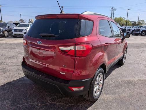 RUBY RED MET TNTD CLEARCOAT 2019 Ford EcoSport SE