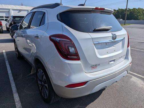 White Frost Tricoat 2018 Buick Encore Preferred II