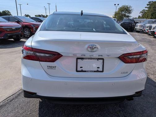 Wind Chill Pearl 2023 Toyota Camry XLE