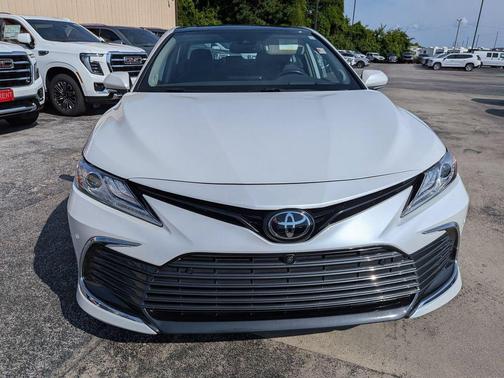 Wind Chill Pearl 2023 Toyota Camry XLE