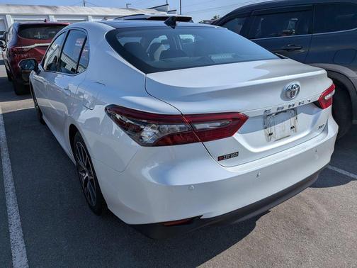 Wind Chill Pearl 2023 Toyota Camry XLE