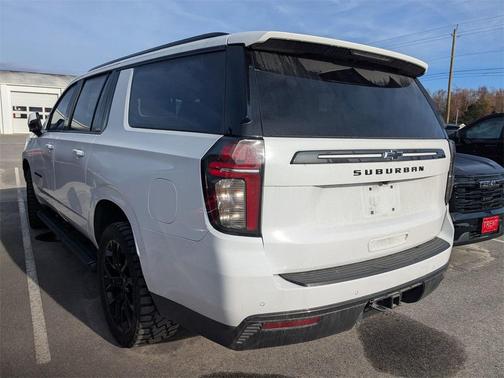 2022 Chevrolet Suburban 4WD Z71