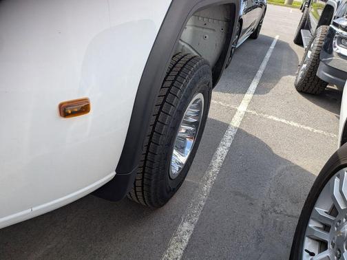 Summit White 2025 GMC Sierra 3500 SLE