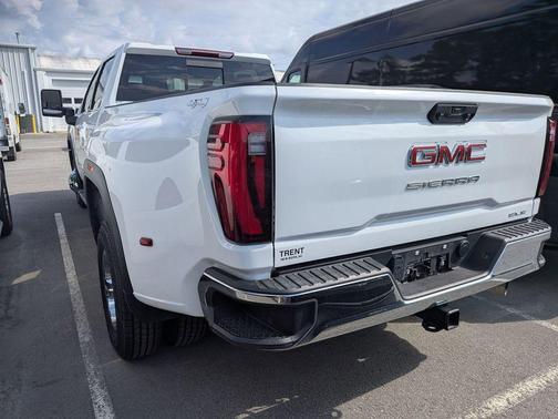 Summit White 2025 GMC Sierra 3500 SLE