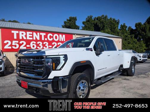 Summit White 2025 GMC Sierra 3500 SLE