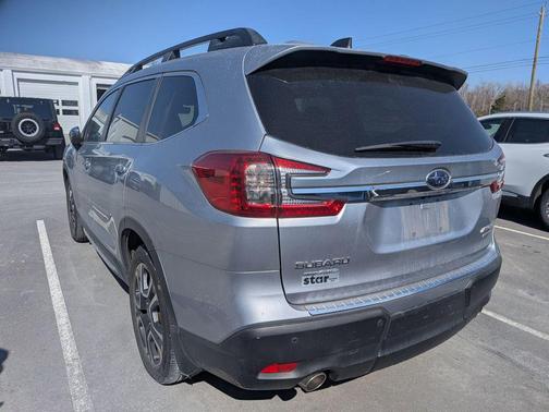 2023 Subaru Ascent Limited 8-Passenger