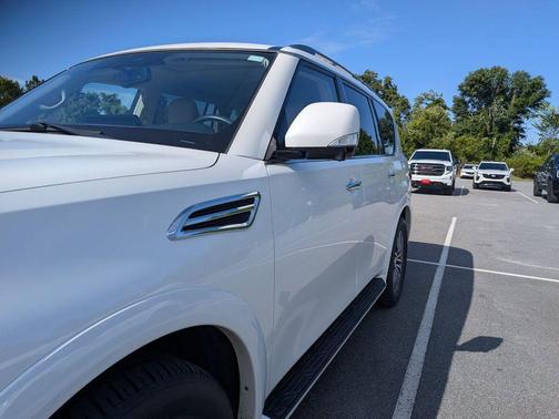 Aspen White Tricoat 2023 Nissan Armada SL 4WD