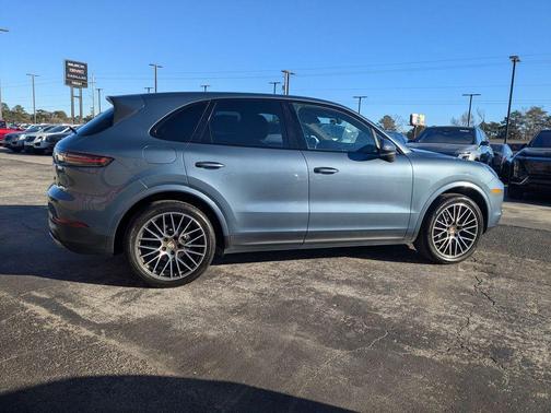 2019 Porsche Cayenne Cayenne