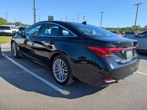 2021 Toyota Avalon Hybrid Limited