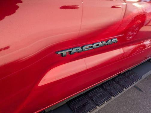 2018 Toyota Tacoma TRD Sport