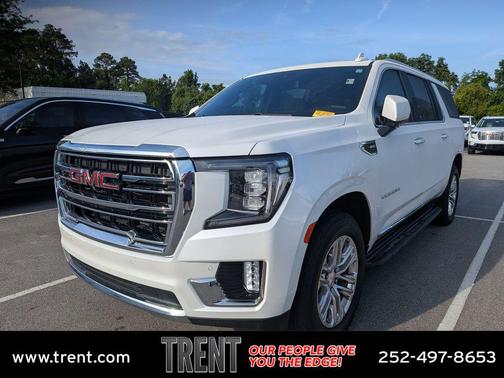 White Frost Tricoat 2023 GMC Yukon XL SLT