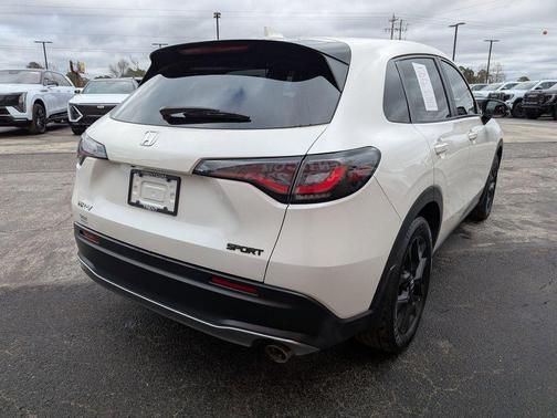 2023 Honda HR-V 2WD Sport