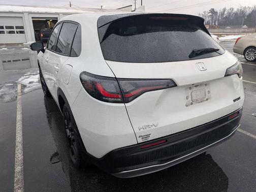 2023 Honda HR-V 2WD Sport