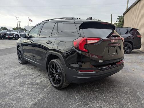 2022 GMC Terrain SLT