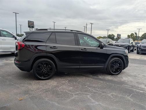2022 GMC Terrain SLT