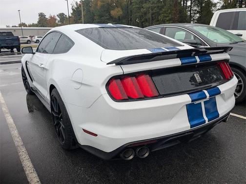 2018 Ford Shelby GT350 Base
