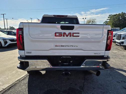 Summit White 2026 GMC Sierra 2500 SLT