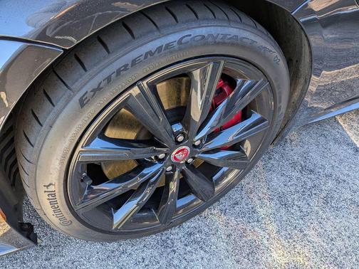 2021 Jaguar F-TYPE R AWD Automatic