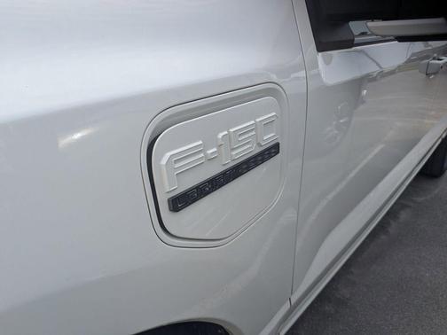 STAR WHITE METALLIC TRICOAT 2023 Ford F-150 Lightning LARIAT