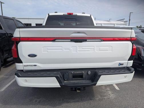 STAR WHITE METALLIC TRICOAT 2023 Ford F-150 Lightning LARIAT