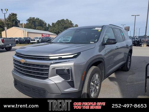 2025 Chevrolet Traverse LT