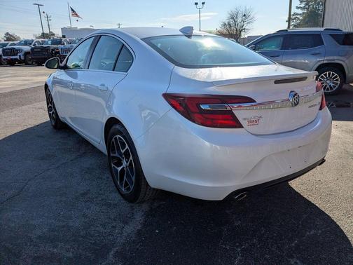 2017 Buick Regal Turbo Sport Touring