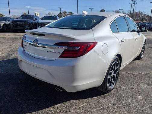 2017 Buick Regal Turbo Sport Touring
