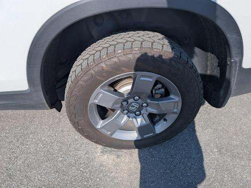 Platinum White Pearl 2025 Honda Ridgeline TrailSport