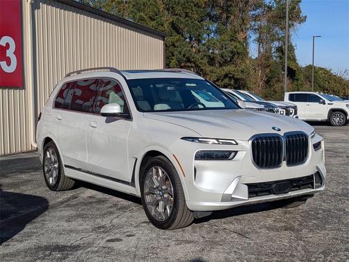 2023 BMW X7 xDrive40i