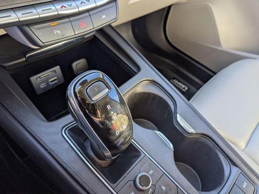 2021 Cadillac XT4 Premium Luxury