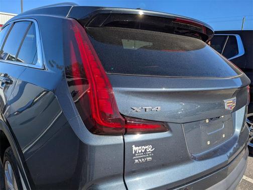 2020 Cadillac XT4 Premium Luxury