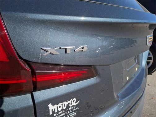 2020 Cadillac XT4 Premium Luxury