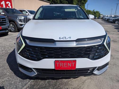 Glacial White Pearl 2023 Kia Sportage EX