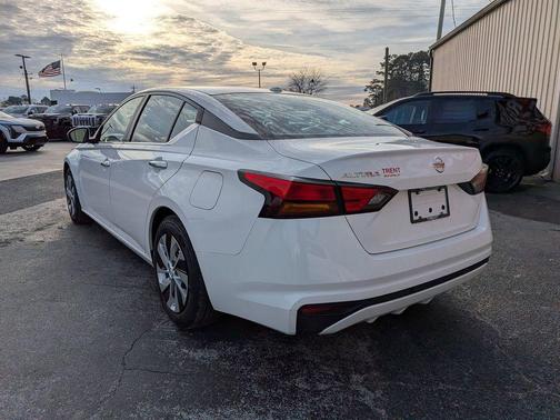 2020 Nissan Altima S FWD
