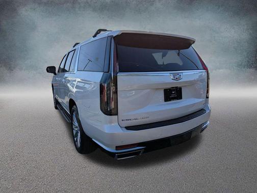 2023 Cadillac Escalade ESV Premium Luxury