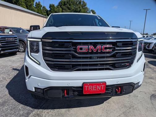 Summit White 2025 GMC Sierra 1500 AT4
